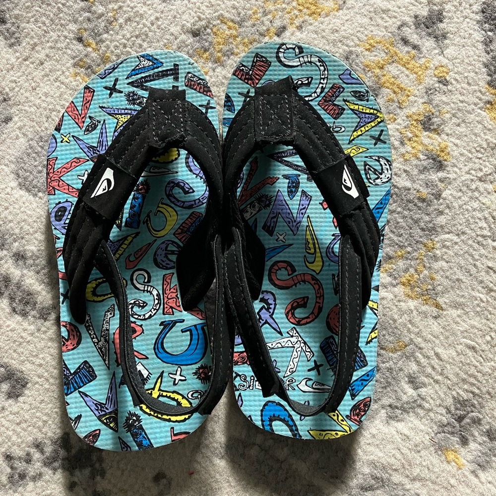 Quiksilver toddler flip flops, size 9